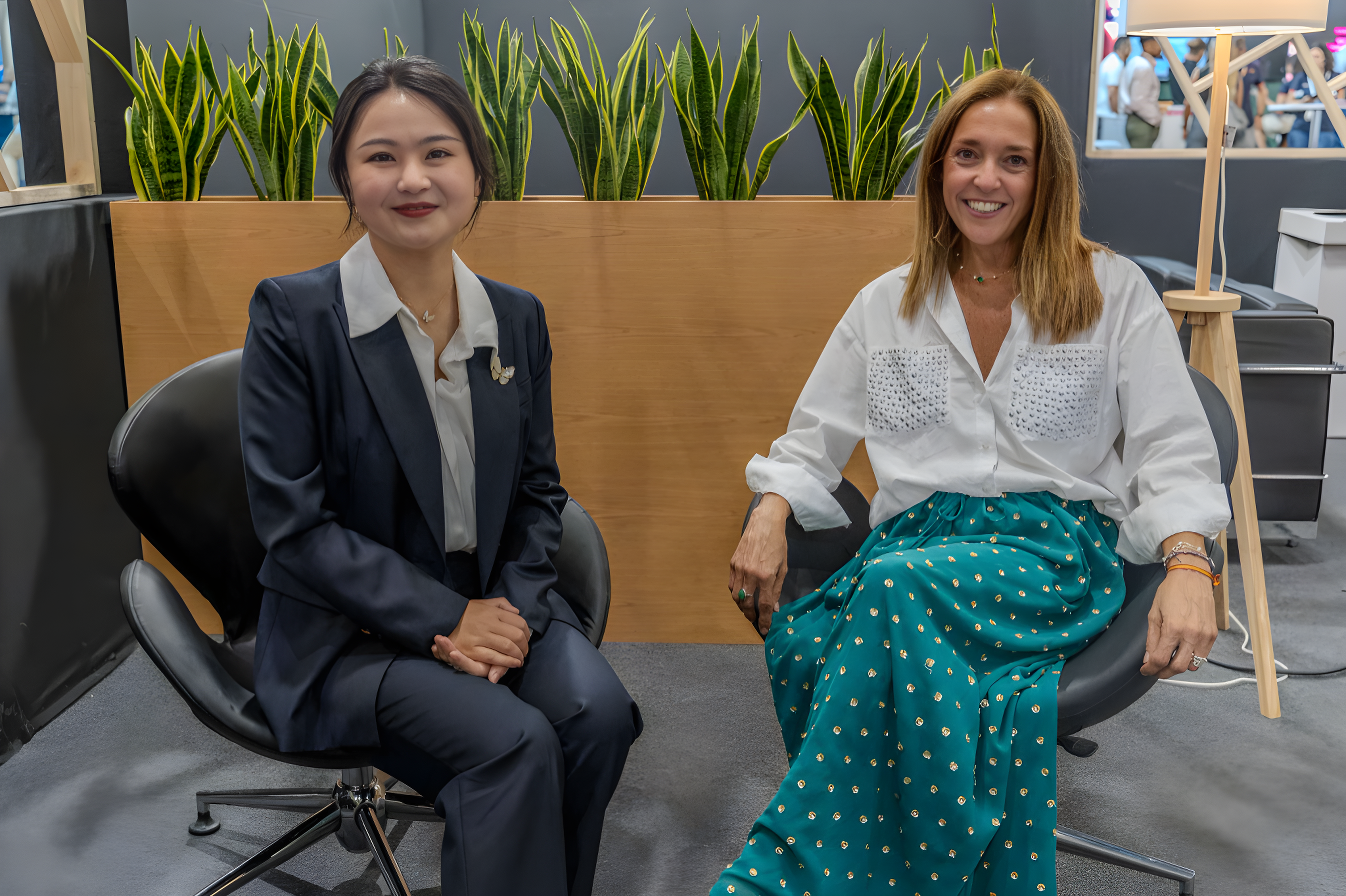Entrevista a Linghan Zhang: «Nuestro trabajo se centra en alinear la gobernanza de la IA con los derechos humanos y los Objetivos de Desarrollo Sostenible».