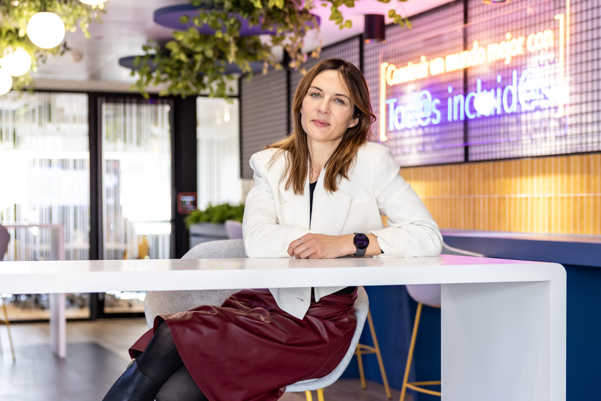 Entrevista a Esther Morell: «La vida es un camino, hay que observar y aprender de cada piedra, bache o valle por el que pasas, porque sin duda va a significar algo más adelante»