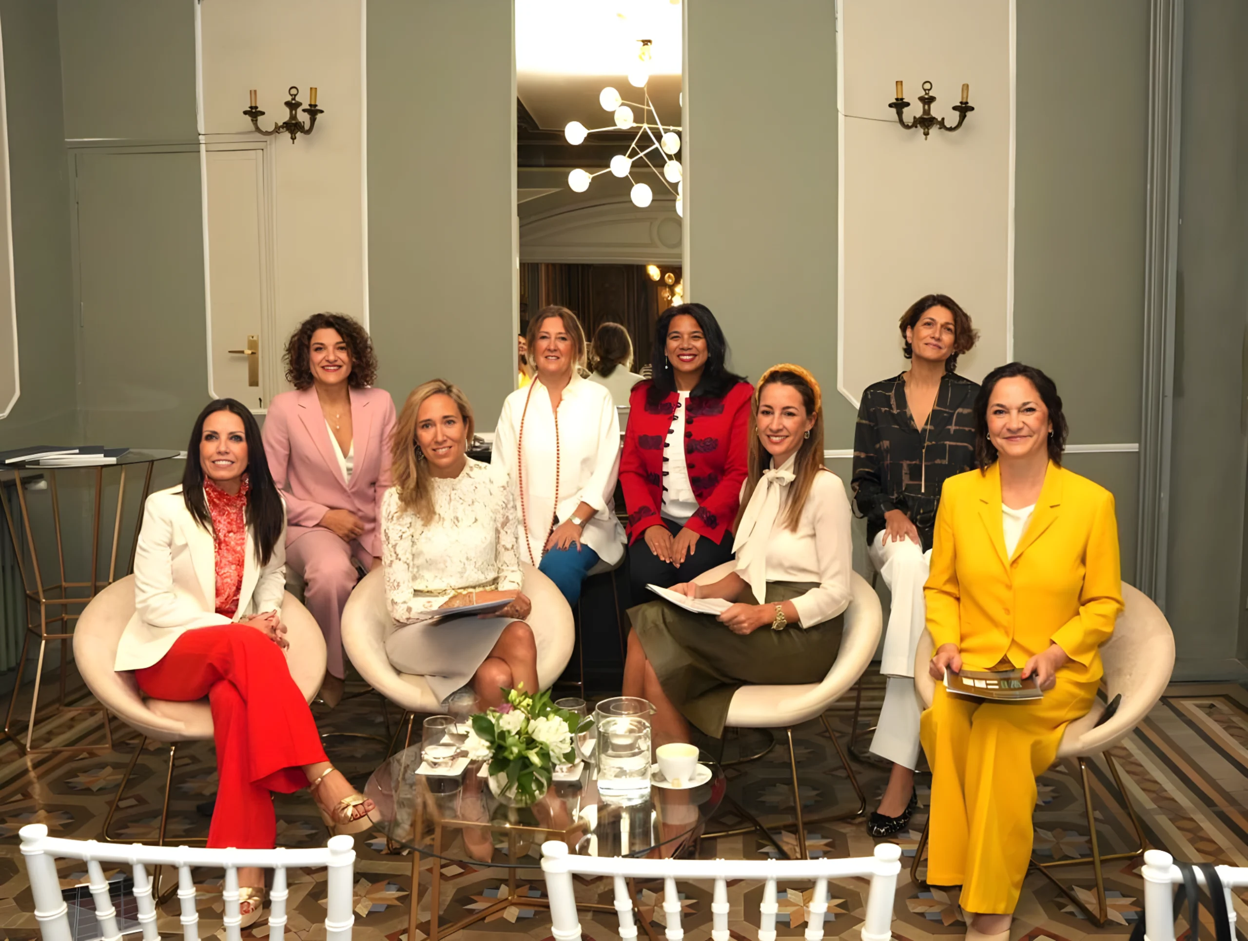 Nace W8, la primera red de mujeres líderes y referentes femeninos en sectores estratégicos de la economía española