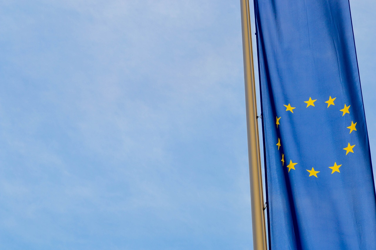 La UE invierte 4.8 millones de euros para financiar proyectos de cero emisiones netas