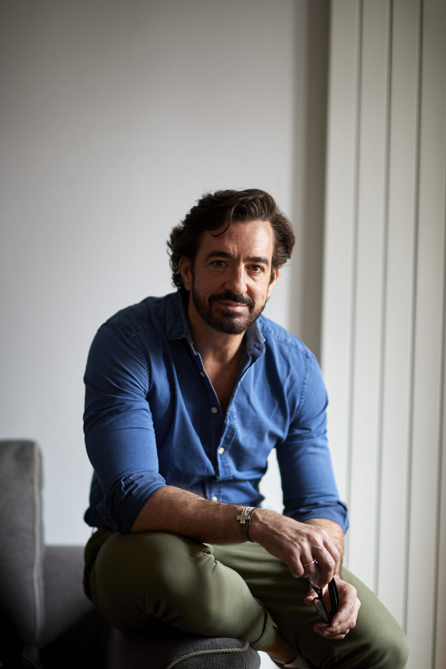 Entrevista a César Romera: «Descubrir que puedes renacer todos los días cambia tu vida»
