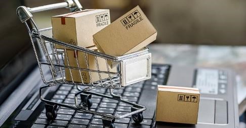 Prepárate para el Black Friday y el Cyber Monday: Mantente a salvo de ciberataques (también desde el ordenador de tu empresa)