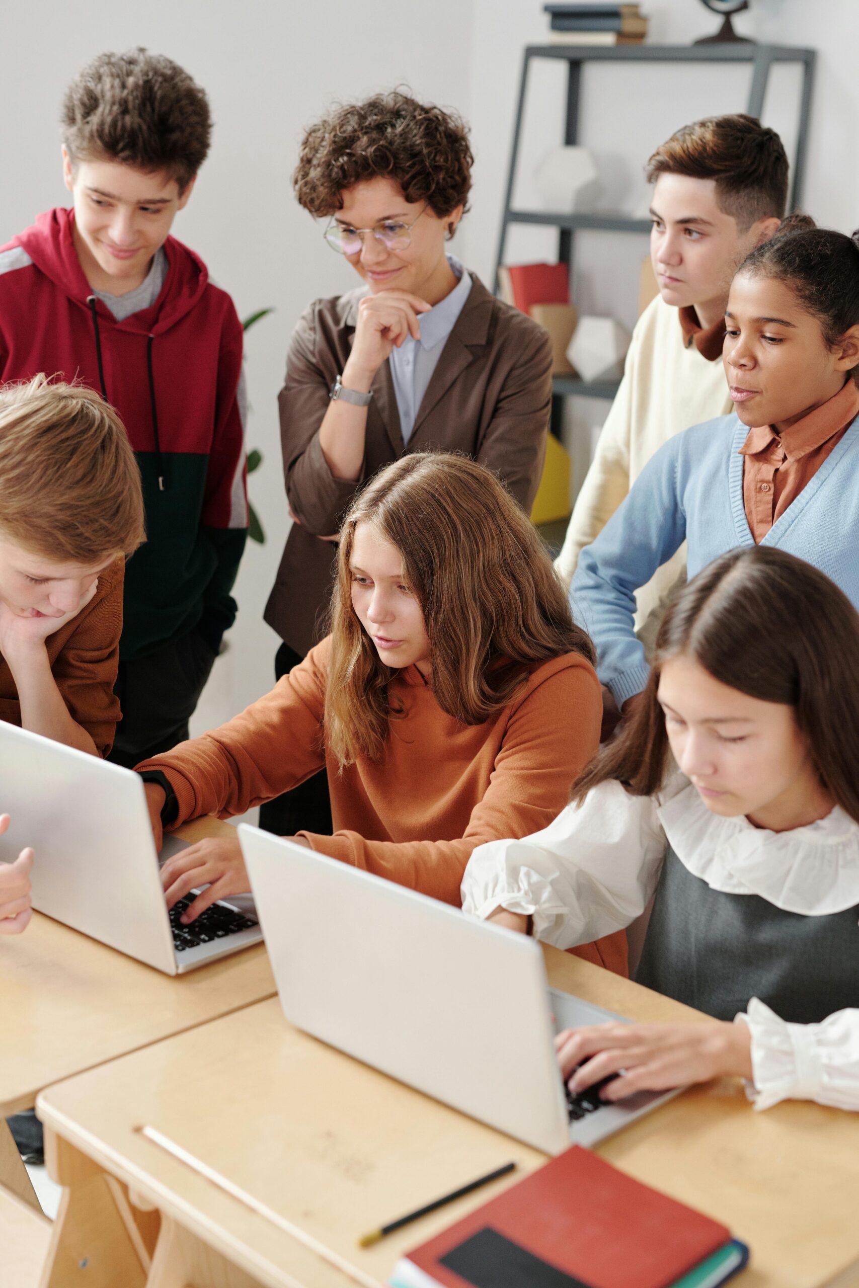 Solo el 1% de las alumnas de ESO se plantea estudiar un grado relacionado con las tecnologías y solo el 5% una ingeniería