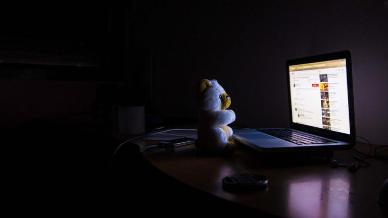 Desde la web oscura: las amenazas cibernéticas que dominarán el panorama en 2025