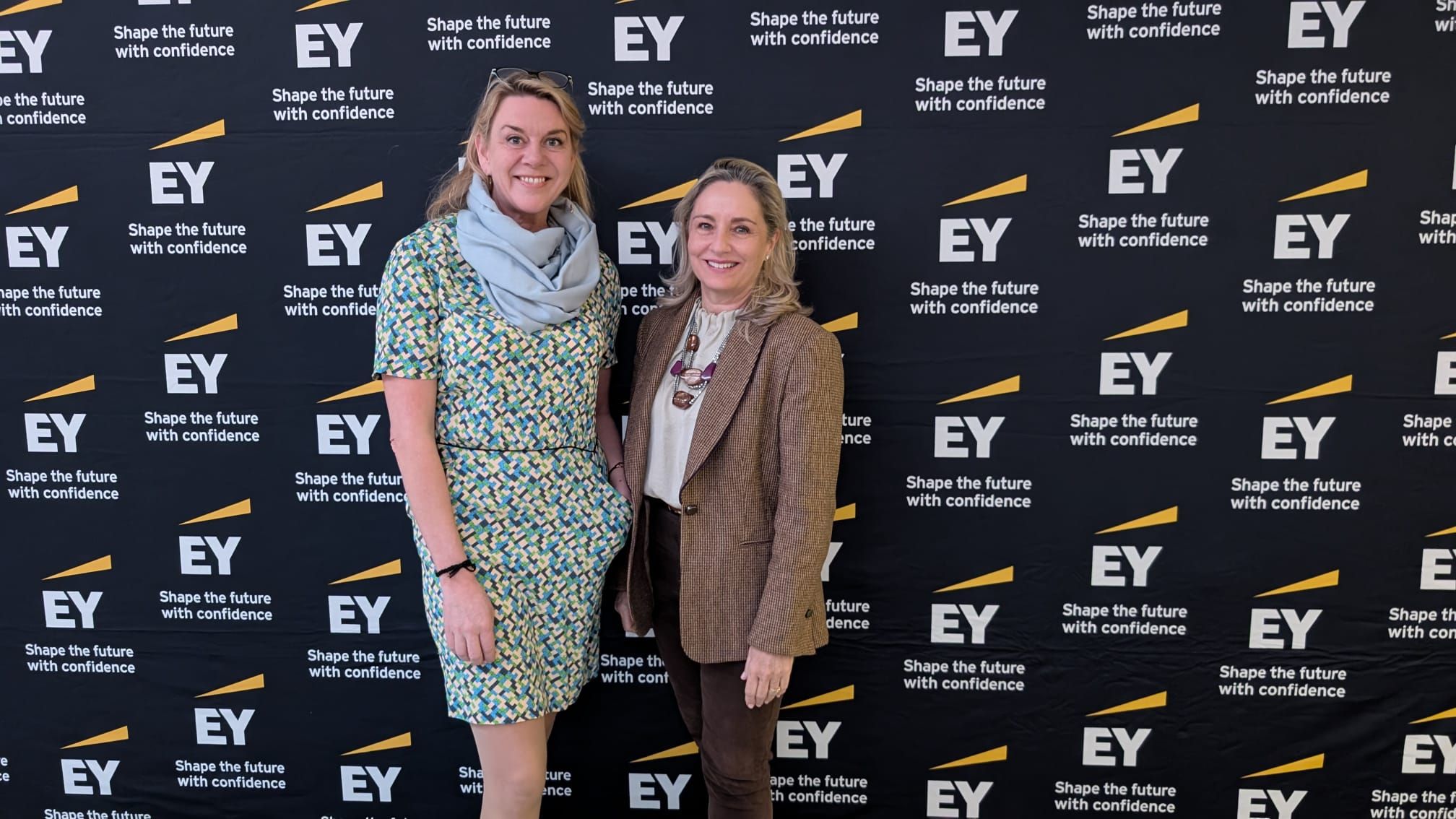EJE&CON y EY refuerzan su compromiso con el liderazgo femenino en las empresas españolas