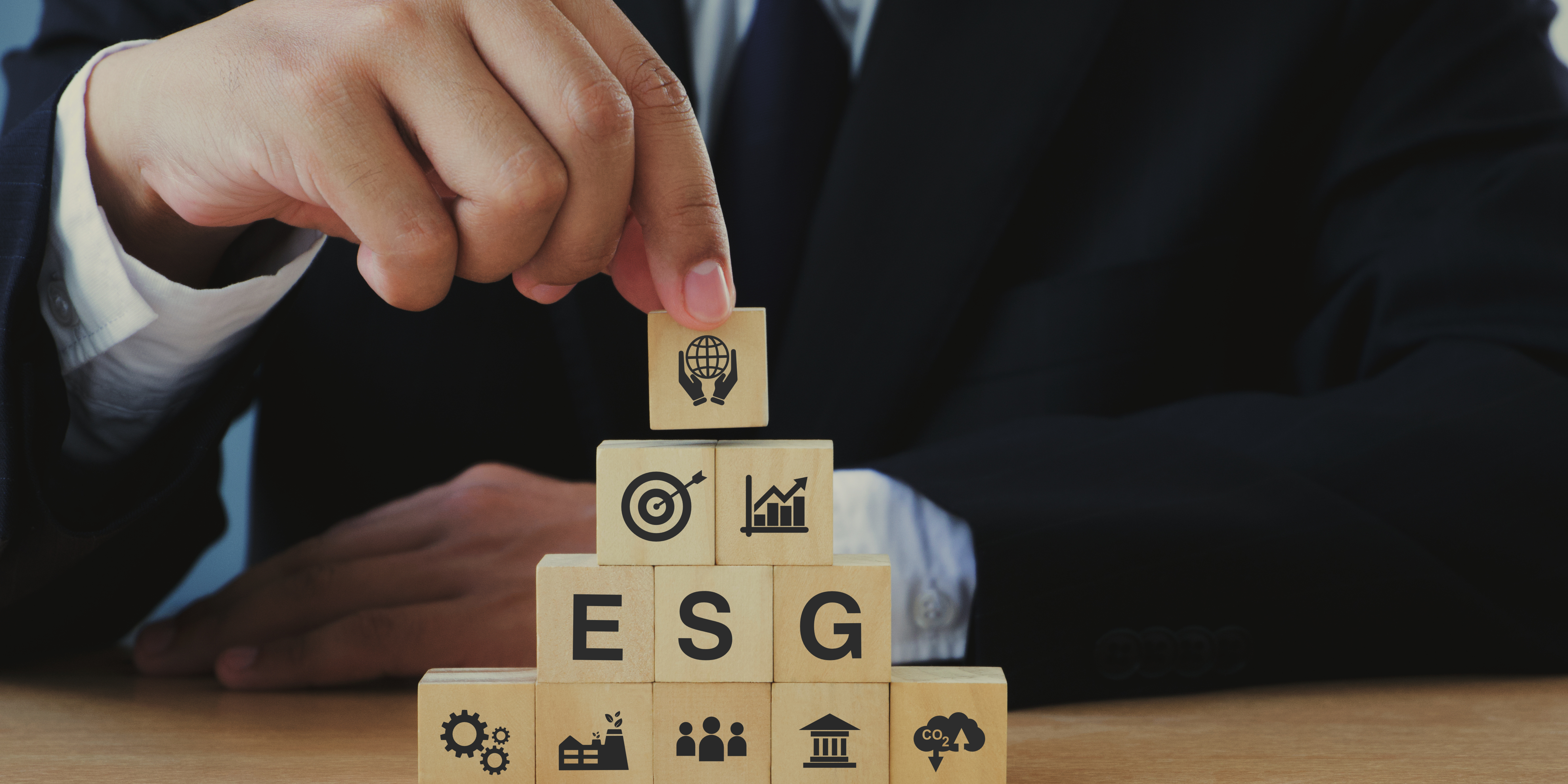 Francia impulsa una reforma de las regulaciones ESG en Europa para fortalecer su competitividad global