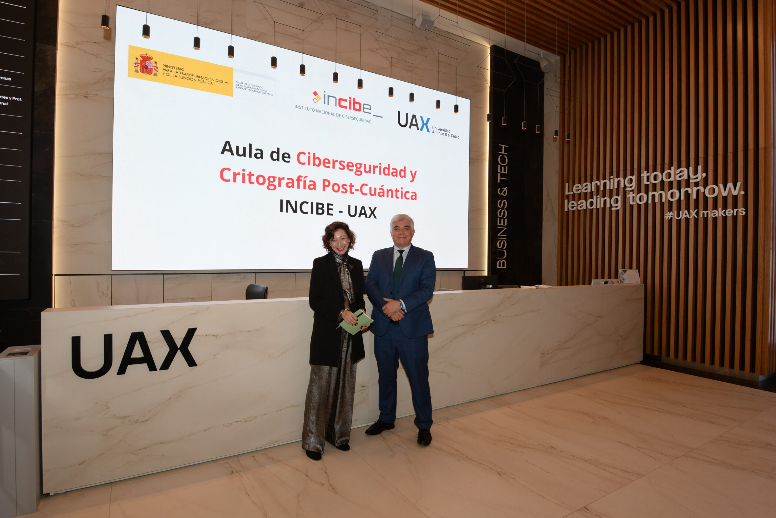 Entrevista a Isabel Fernández: «Las universidades tenemos el compromiso con la sociedad de formar a futuros profesionales que sepan aplicar la tecnología con propósito»