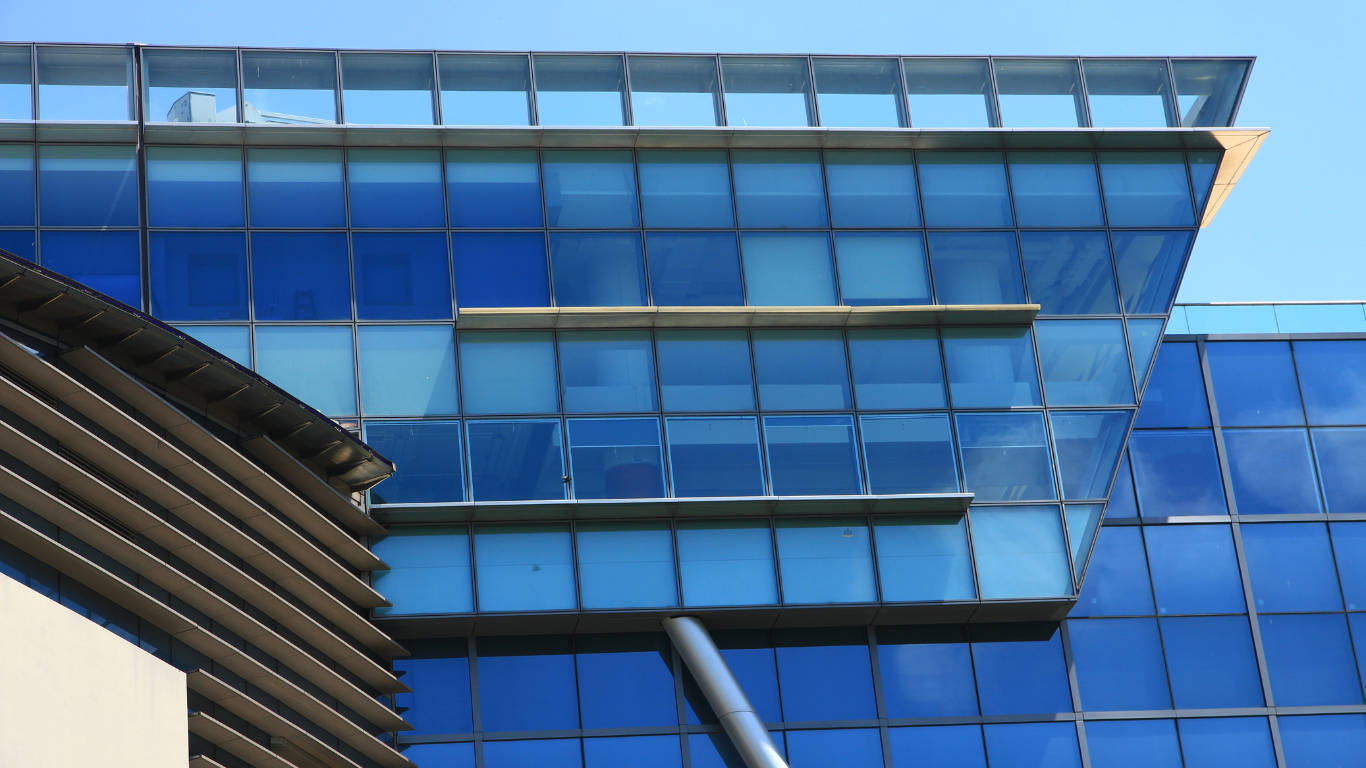 Dos tercios de las constructoras ya utilizan IA para gestionar riesgos de seguridad física, según el Informe Ascendant sobre IA de Minsait.