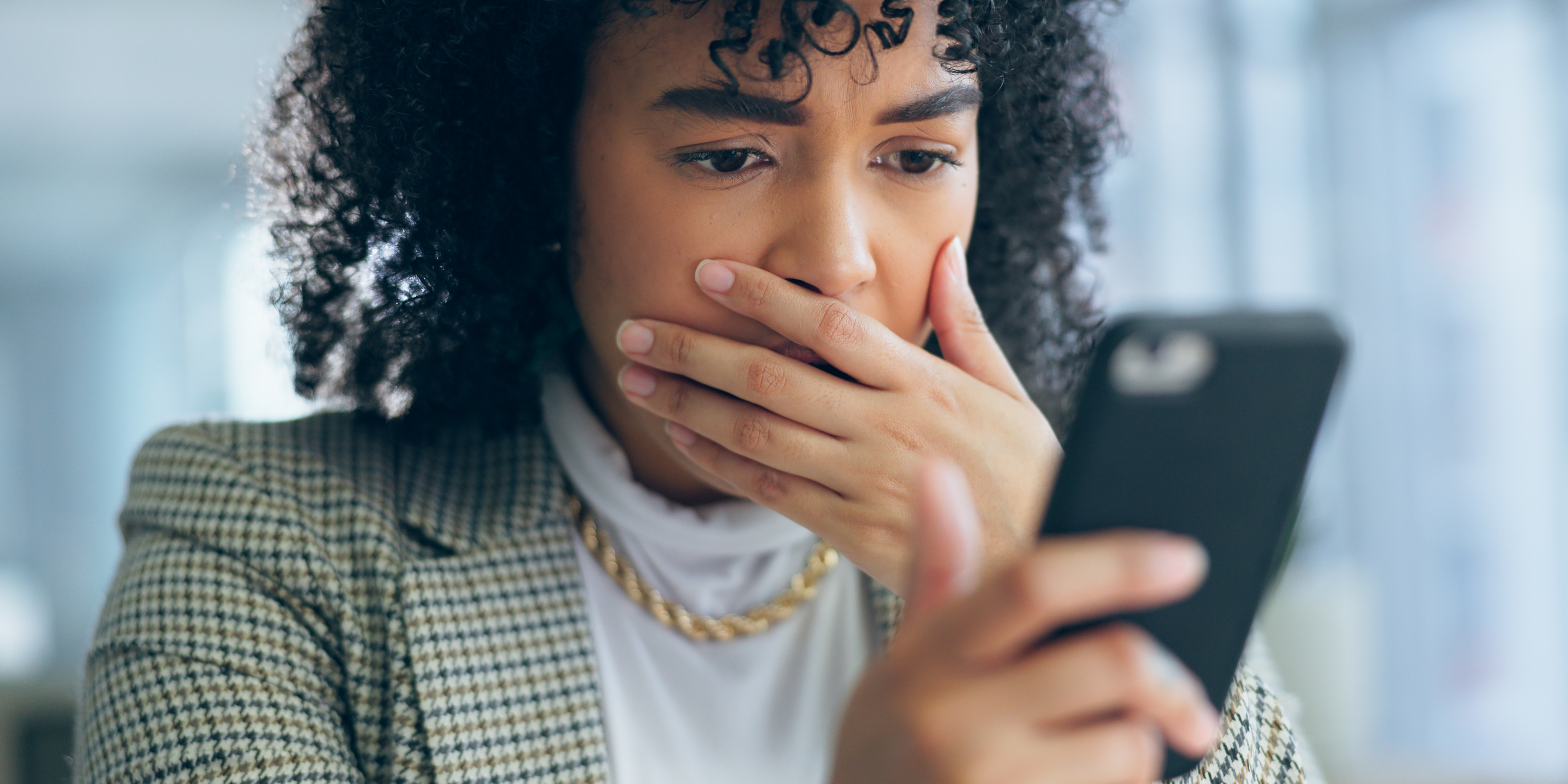 El 45% de los consumidores sigue confiando en detectar estafas online por errores ortográficos, pero la IA está cambiando las reglas del juego