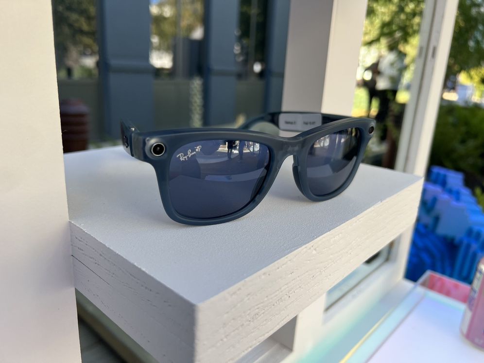 Las nuevas gafas Ray-Ban Meta: ahora traducen textos en tiempo real y funcionan sin conexión