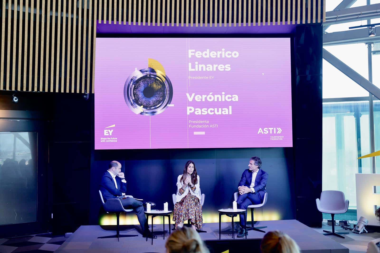 Las carreras STEM no seducen: Solo el 3,5% de los jóvenes quiere estudiar tecnología