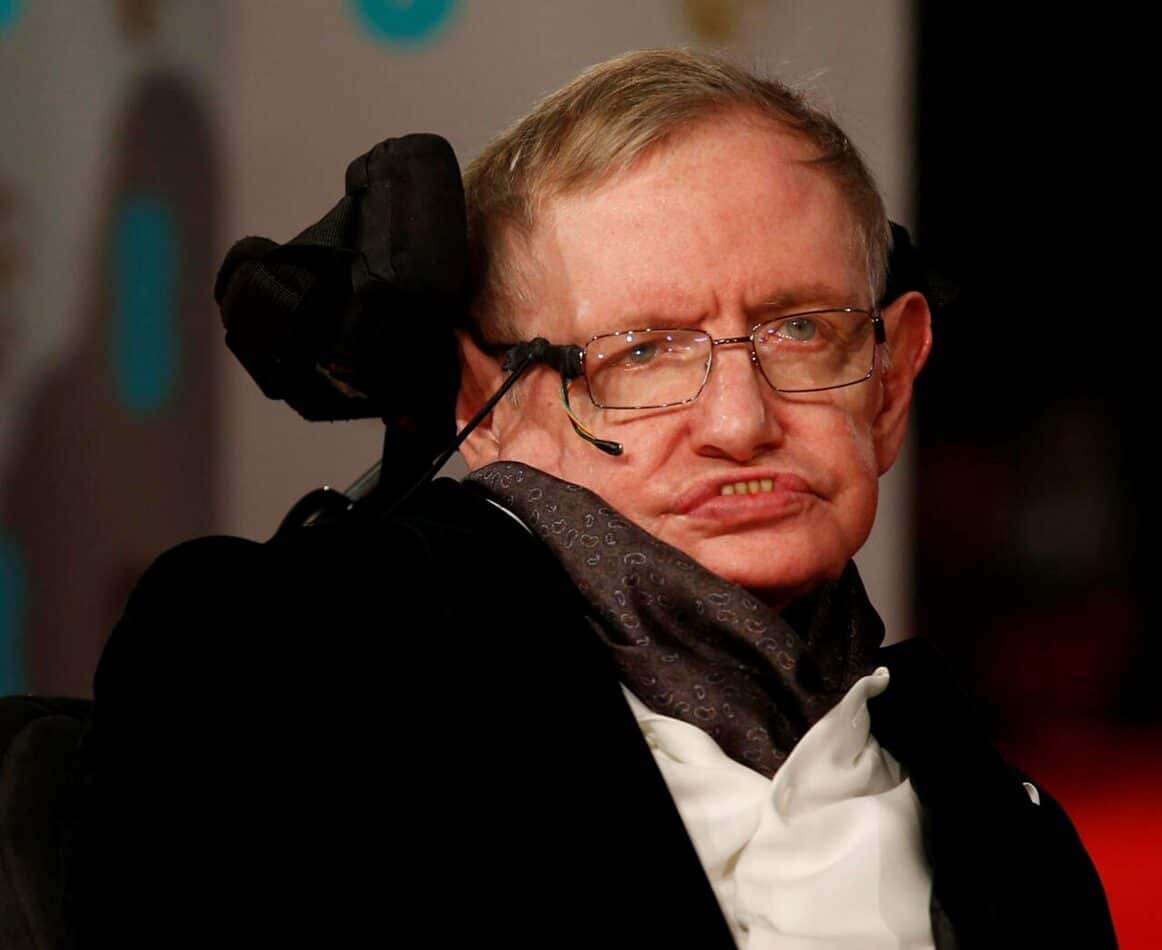 Así predijo Hawking el mundo en que hoy vivimos
