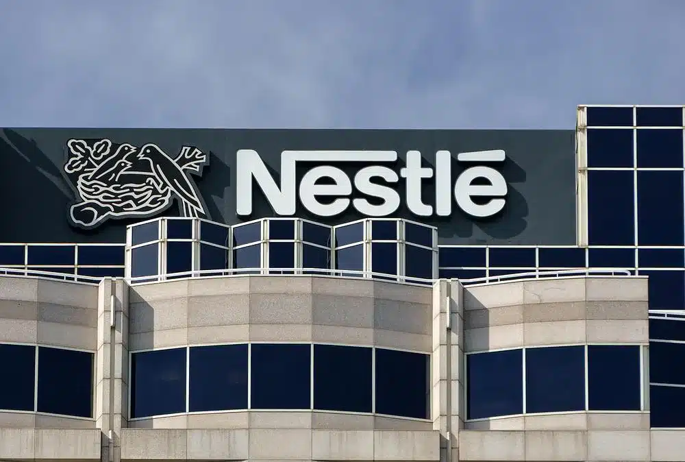 Nestlé abandona la Alianza Global contra el Metano en Lácteos pese a avances en reducción de emisiones