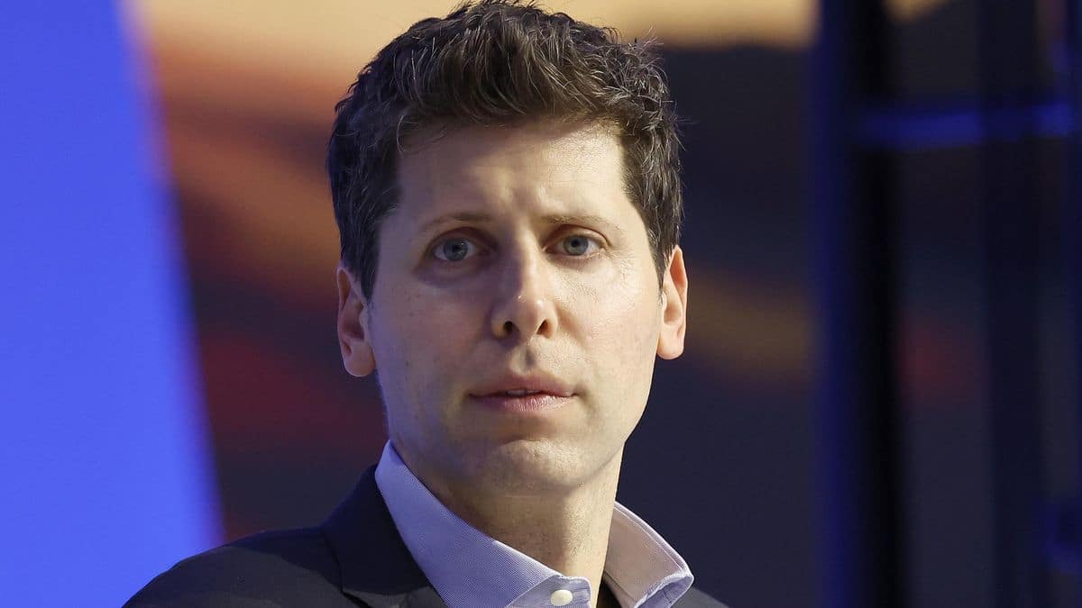 La película sobre Sam Altman se queda sin estreno en Amazon y reabre el debate sobre la influencia de las grandes tecnológicas