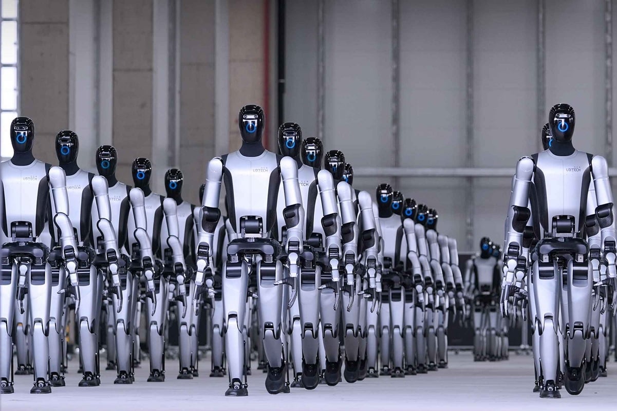 La nueva generación de robots humanoides supera una exigente prueba en una fábrica operativa china